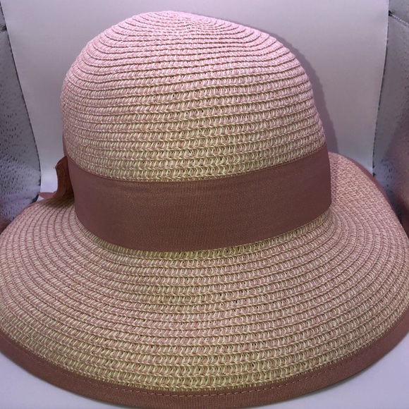 LC Lauren Conrad Accessories - LC Lauren Conrad Brimmed Straw Hat with Mauve Pink Bow